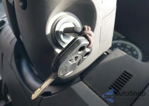 2010 Ford Escape Xlt z USA, uszkodzony, nr VIN 1FMCU9DG9AKC69001